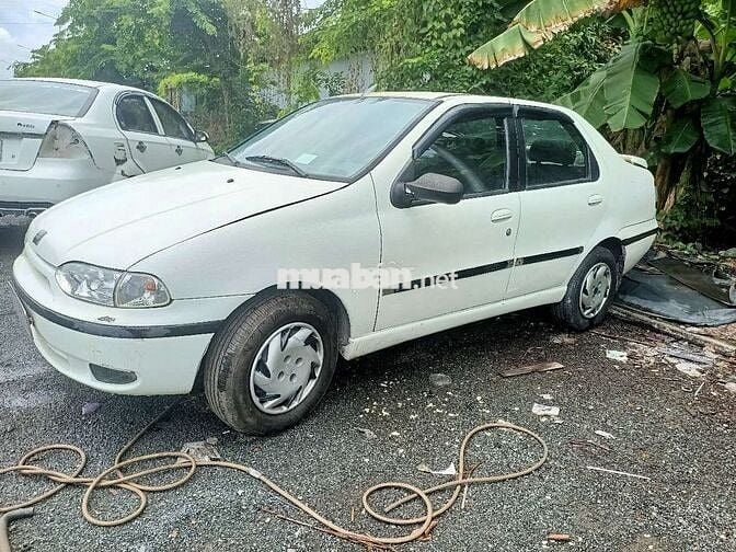 Fiat Siena 1.6 bản đủ Trắng 5 chỗ