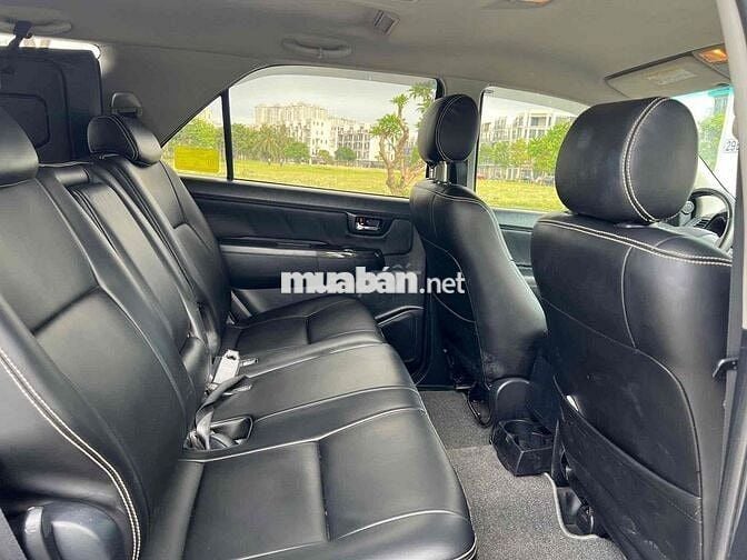 Toyota Fortuner 2.7V 4x4 2015