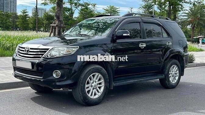 Toyota Fortuner 2.7V 4x4 2015