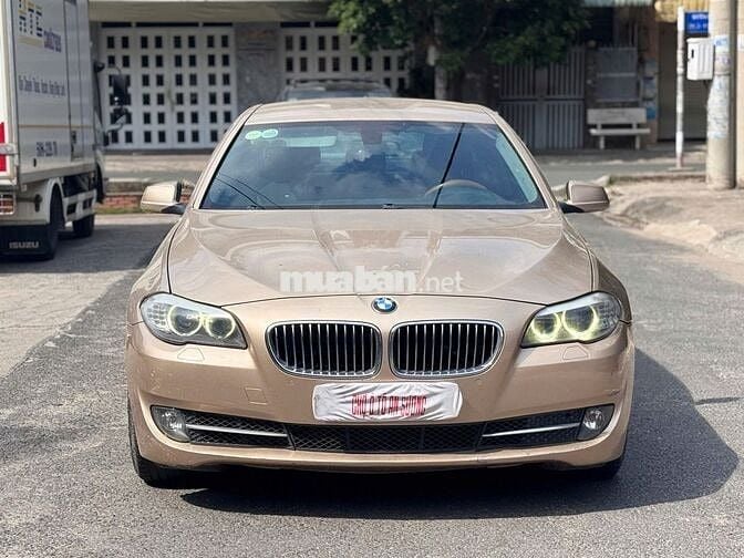 BMW 520i 2012 Vàng cát 130.000 km