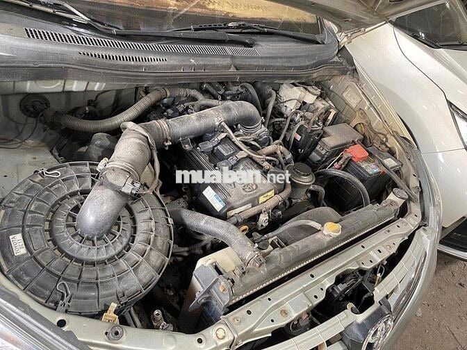 Toyota Innova V 2008 Bạc 145km