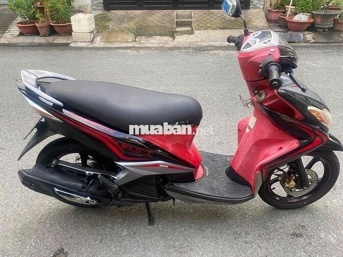 Yamaha Luvias 2011 Đỏ đen