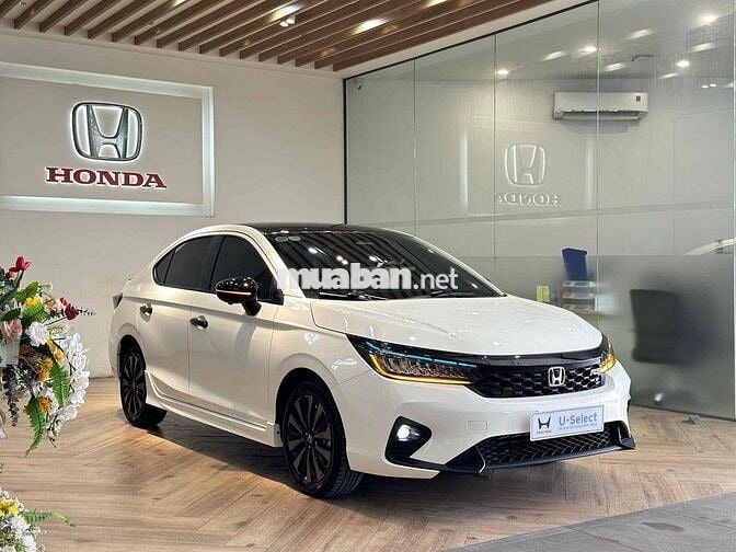 Honda City RS 2025 Trắng 29.000 km Siêu Lướt