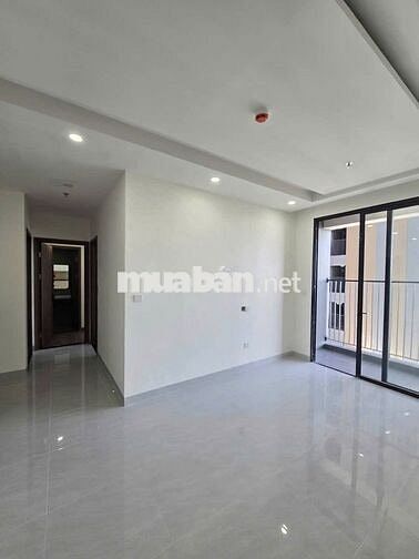 Cho thuê căn hộ cao cấp 2PN mới xây, view đẹp ngắm pháo bông bùm bùm
