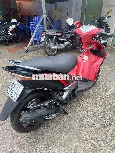 Yamaha Luvias 2011 Đỏ đen