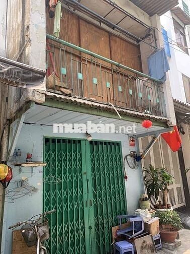 Nhả nhỏ nhưng vị trí đẹp ngay khu sầm uất nhất của CXĐT