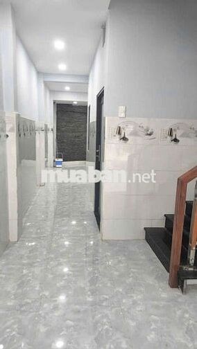 BÁN NHÀ 4x17 gác suốt, đúc giả kiên cố (còn TL)