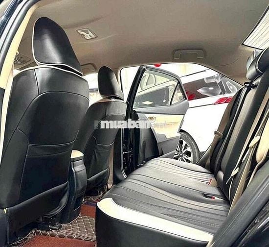 Toyota Corolla Altis 1.8G 2015 64.000km Đen