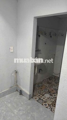 BÁN NHÀ 4x17 gác suốt, đúc giả kiên cố (còn TL)