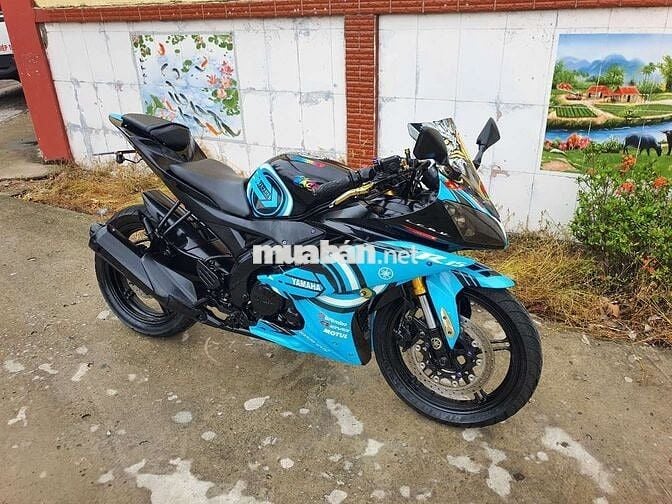 Yamaha R15 Nhập khẩu Đen, xanh dương