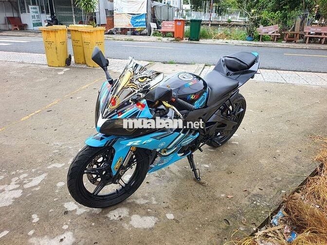 Yamaha R15 Nhập khẩu Đen, xanh dương