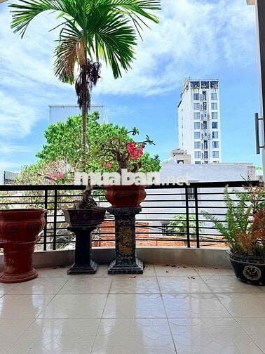 CHO THUÊ NHÀ ĐẸP 2 TẦNG (118m²) – FULL NỘI THẤT – GẦN BIỂN
