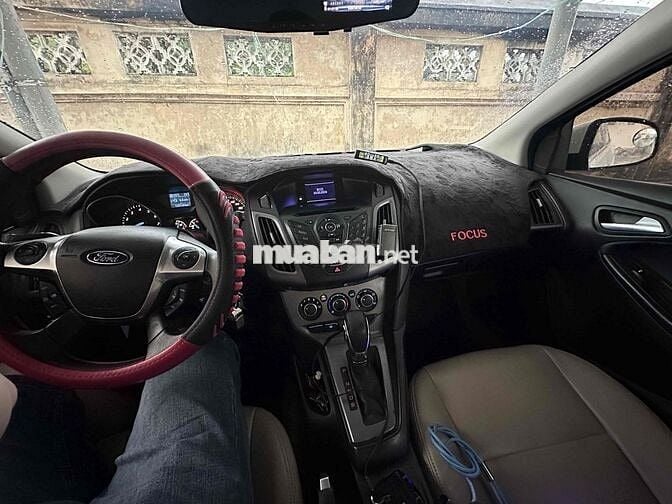 Ford Focus 2015 Trắng 5 chỗ 118.844 km