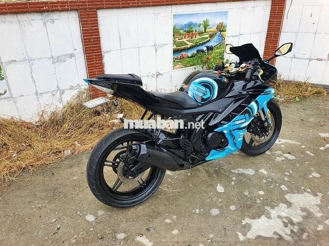 Yamaha R15 Nhập khẩu Đen, xanh dương
