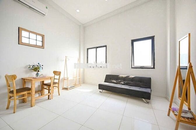 CHO THUÊ CĂN HỘ DỊCH VỤ DUPLEX 40m2 QUẬN  GẦN KCX TÂN THUẬN, NTT, UFM