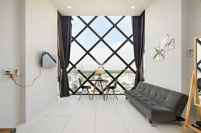 CHO THUÊ CĂN HỘ DỊCH VỤ DUPLEX 40m2 QUẬN  GẦN KCX TÂN THUẬN, NTT, UFM