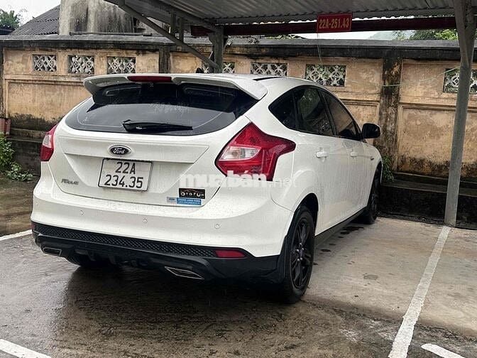 Ford Focus 2015 Trắng 5 chỗ 118.844 km