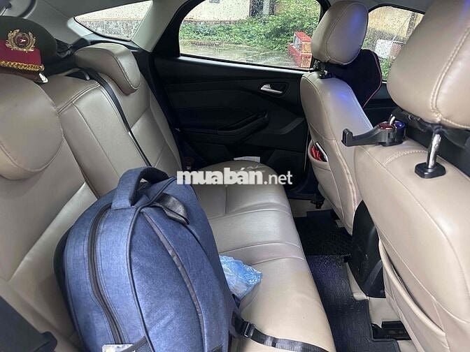Ford Focus 2015 Trắng 5 chỗ 118.844 km