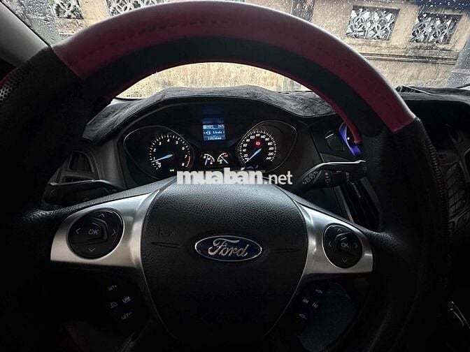 Ford Focus 2015 Trắng 5 chỗ 118.844 km