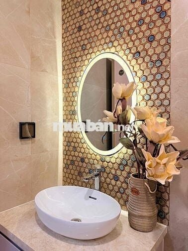 CĂN HỘ CAO CẤP STUDIO BAN CÔNG FULL NỘI THẤT CAO CẤP, SANG TRỌNG.