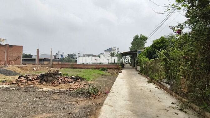 Bán đất ngay chợ và ngã 3 Trà Cổ, gần Quốc lộ 1A và KCN  Giang Điền
