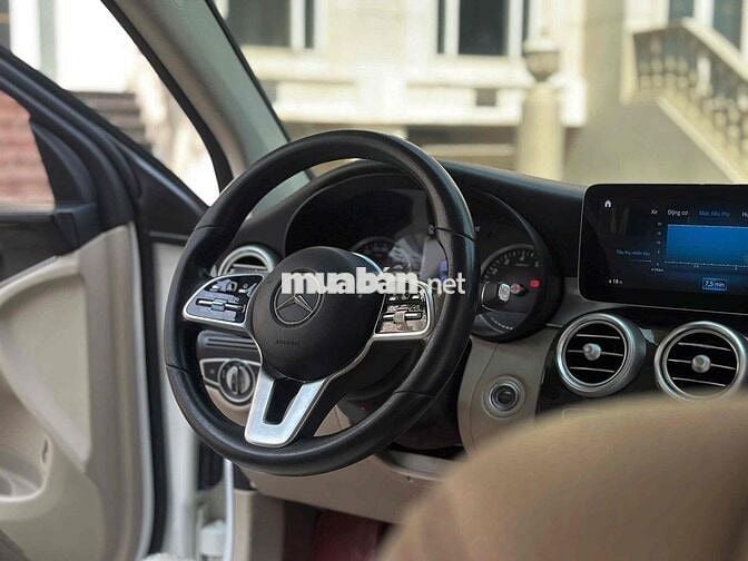 Mercedes-Benz GLC 200 2020 Trắng 65.000 km