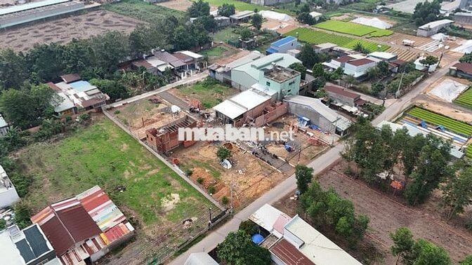 Bán đất ngay chợ và ngã 3 Trà Cổ, gần Quốc lộ 1A và KCN  Giang Điền
