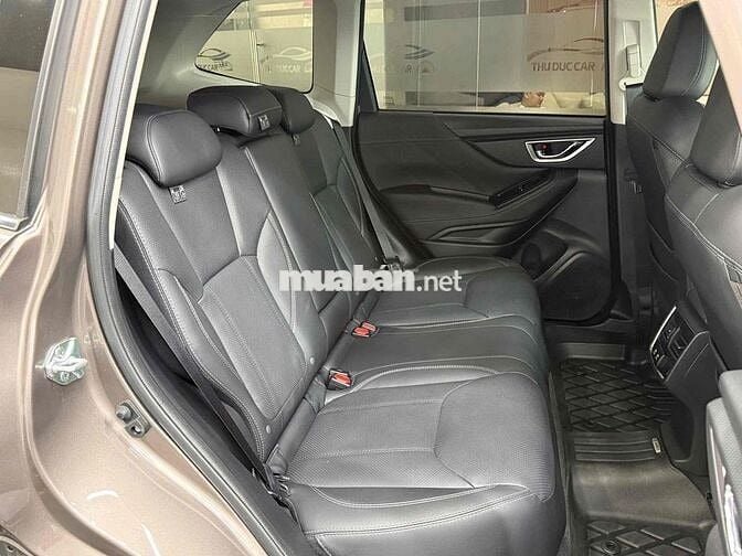 Subaru Forester 2.0IS ES 2024 7.000 km Nâu