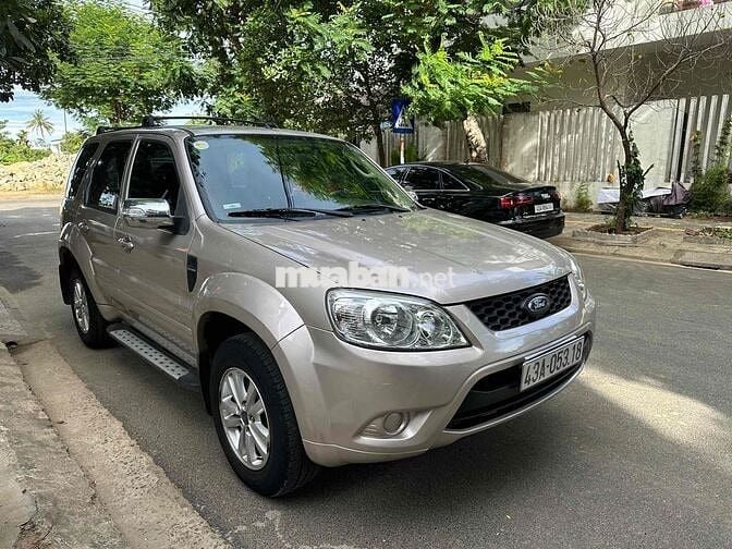 Ford Escape XLS 2012 Vàng cát Da 5 chỗ