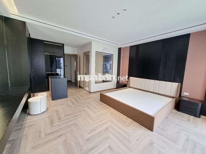 BÁN NHÀ THẠCH BÀN 7 TẦNG THANG MÁY 50M² GARA Ô TÔ FULL NỘI THẤT