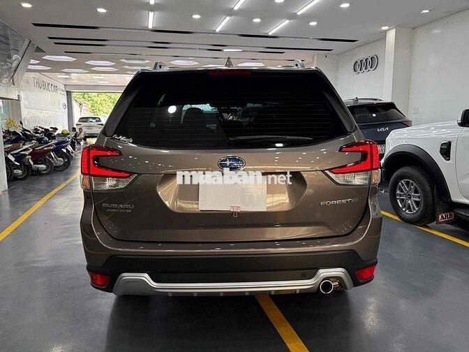 Subaru Forester 2.0IS ES 2024 7.000 km Nâu