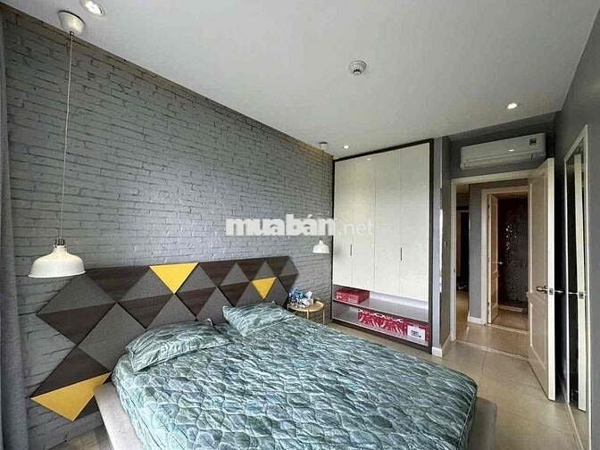 Cho thuê căn hộ 3 phòng ngủ 2WC. chung cư Garden Gate. gần sân bay TSN