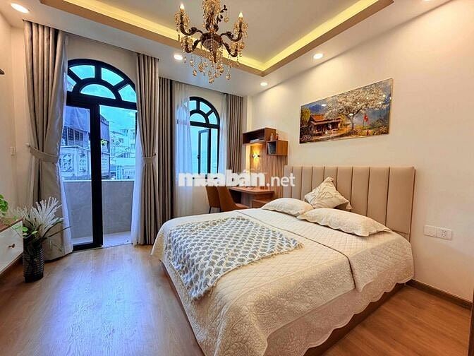 CĂN HỘ CAO CẤP STUDIO BAN CÔNG FULL NỘI THẤT CAO CẤP, SANG TRỌNG.