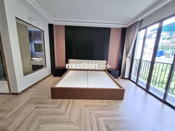 BÁN NHÀ THẠCH BÀN 7 TẦNG THANG MÁY 50M² GARA Ô TÔ FULL NỘI THẤT