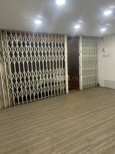 CHO THUÊ NHÀ QUẬN 1 MẶT TIỀN NGAY TẠI TRUNG TÂM