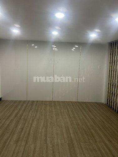 CHO THUÊ NHÀ QUẬN 1 MẶT TIỀN NGAY TẠI TRUNG TÂM