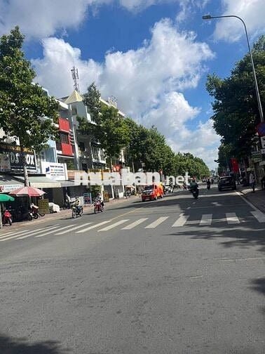 Cho thuê nhà 6x20m, 4 tầng, 4PN, MT Dương Quang Đông, P.5, Q.8
