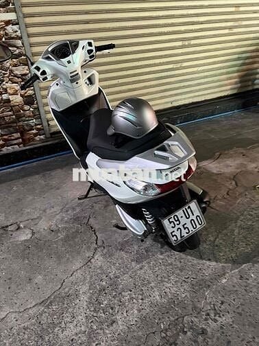 Honda Lead Trắng