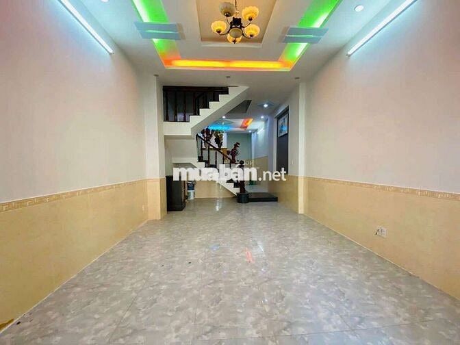 Cho thuê nhà 1 Trệt 2 Lầu gần sân vận động Đông Hoà