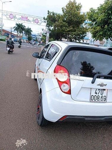Chevrolet Spark 2017 Trắng  2 chỗ