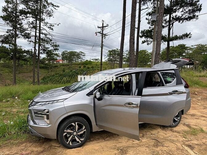 Mitsubishi Xpander Premium 2022 Bạc Dưới 50.000 km