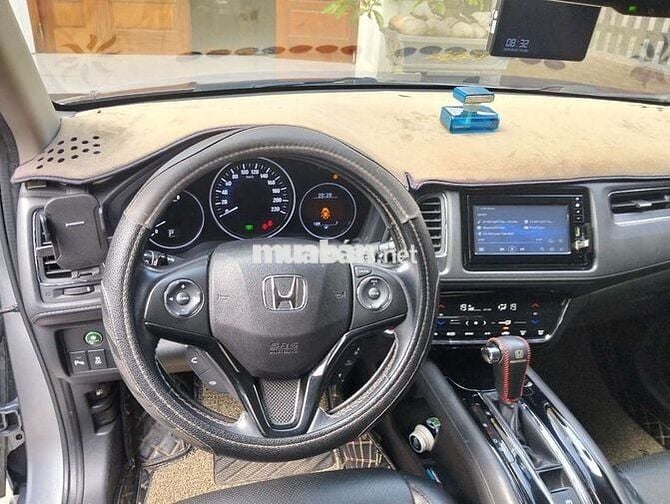 Honda HRV-L 2018 Bạc Tự động 130.000 Km