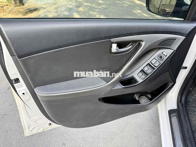Hyundai Elantra GLS 1.8 Trắng Da 100000 km
