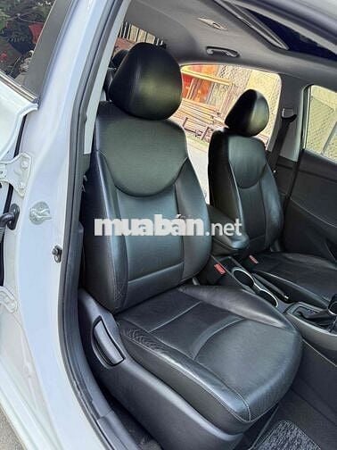 Hyundai Elantra GLS 1.8 Trắng Da 100000 km