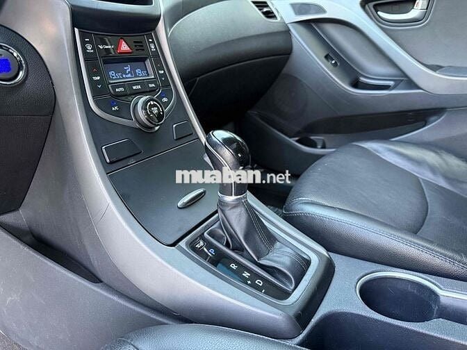 Hyundai Elantra GLS 1.8 Trắng Da 100000 km
