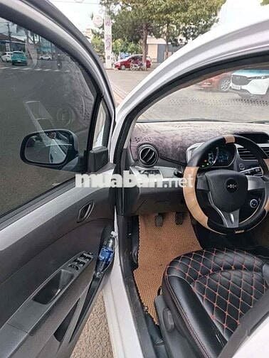 Chevrolet Spark 2017 Trắng  2 chỗ