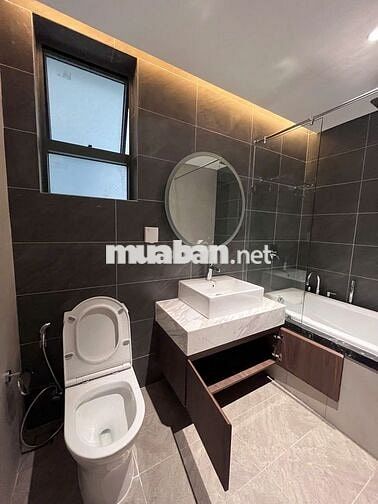 Căn Diamond Alnata 2pn-2wc nhà mới, nội thất cao cấp, hiện đại, ở liền