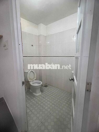 Tìm người ở chung nhà nguyên căn khu nhà phố rộng rãi, thoáng mát