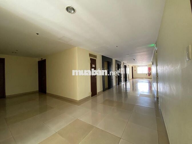 Bán căn hộ Hùng Vương Plaza, có suất oto , 130m2 , SHCC