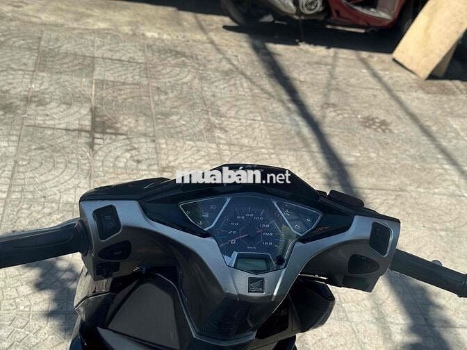 Honda Air Blade 2018 ( hỗ trợ gop no xấu)